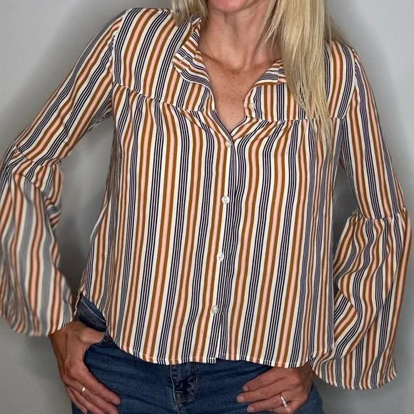 Love Fire Women's XS Striped Bell Sleeve Blouse Multicolor - Picture 8 of 9